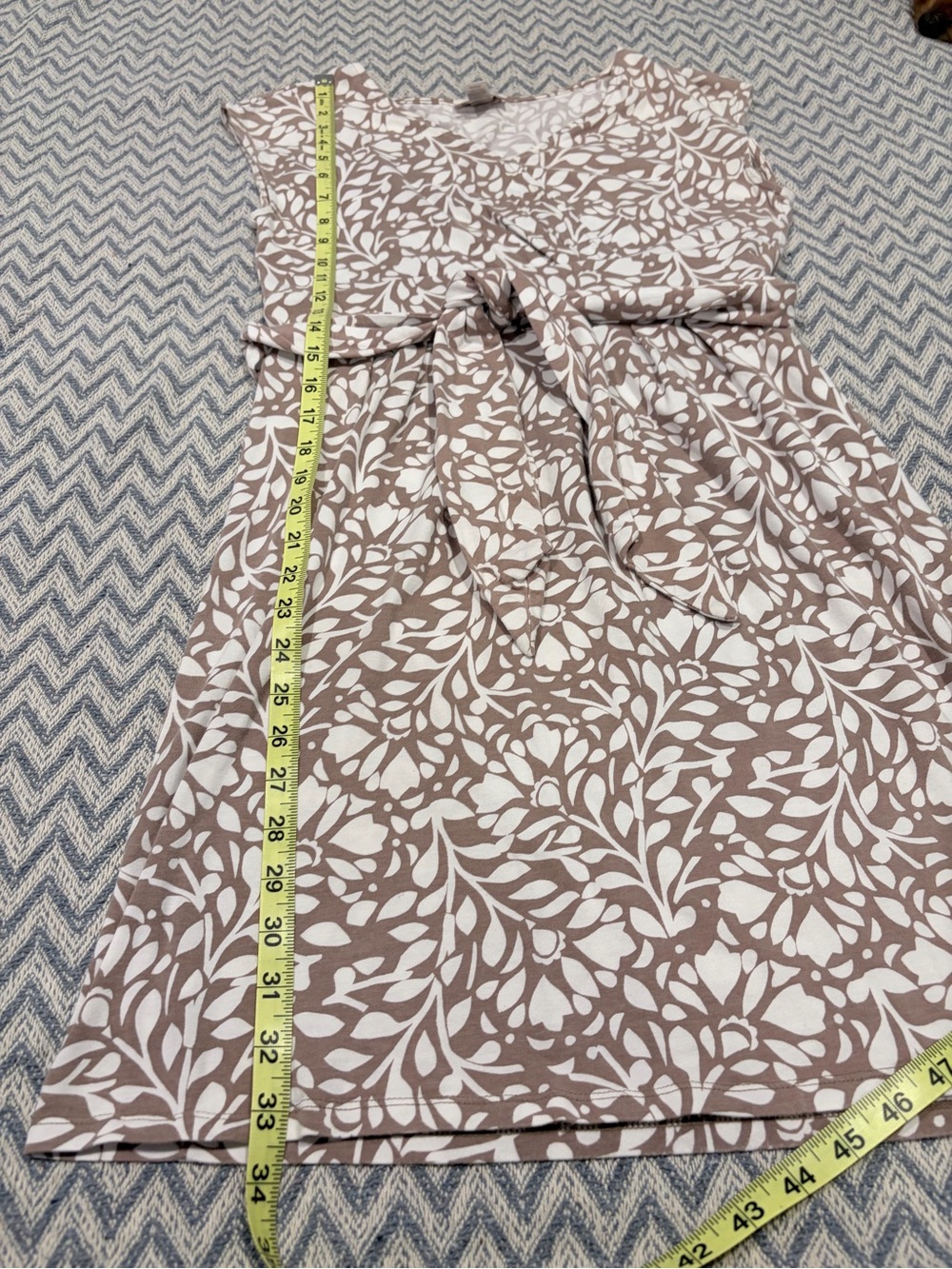 LOFT Taupe & White Leaf-Print V-Neck Mini Dress - Picture 7 of 9